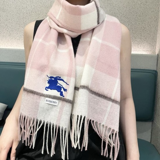 Replica di lusso Alta gamma Sciarpa Cashmere Burberry Equestrian Knight Check 32 x 180 Rosa Imitazioni Cloni Alta gamma replica Sciarpa Cashmere Burberry Equestrian Knight Check 32 x 180 Rosa firmate
