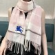 Replica di lusso Alta gamma Sciarpa Cashmere Burberry Equestrian Knight Check 32 x 180 Rosa Imitazioni Cloni Alta gamma replica Sciarpa Cashmere Burberry Equestrian Knight Check 32 x 180 Rosa firmate