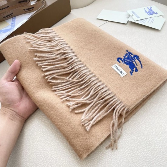Replica di lusso Sciarpa reversibile cashmere classico Burberry 32 x 180 Marrone/grigio Imitazioni Cloni Sciarpa reversibile cashmere classico Burberry 32 x 180 Marrone/grigio firmate