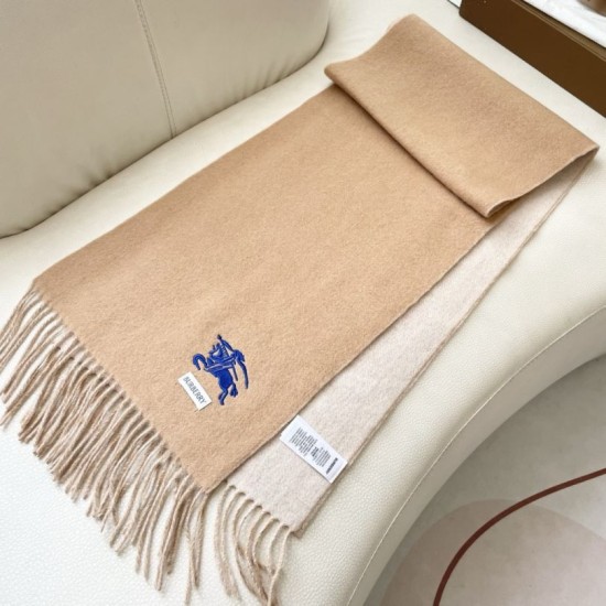 Replica di lusso Sciarpa reversibile cashmere classico Burberry 32 x 180 Marrone/grigio Imitazioni Cloni Sciarpa reversibile cashmere classico Burberry 32 x 180 Marrone/grigio firmate