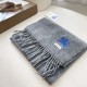 Replica di lusso Sciarpa reversibile cashmere classico Burberry 32 x 180 Grigio Imitazioni Cloni Sciarpa reversibile cashmere classico Burberry 32 x 180 Grigio firmate