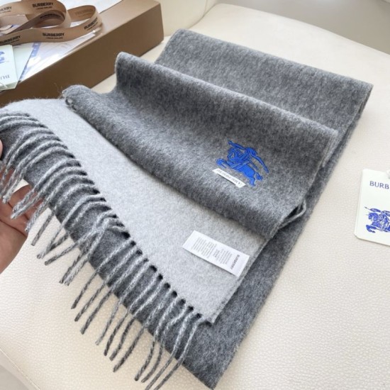 Replica di lusso Sciarpa reversibile cashmere classico Burberry 32 x 180 Grigio Imitazioni Cloni Sciarpa reversibile cashmere classico Burberry 32 x 180 Grigio firmate