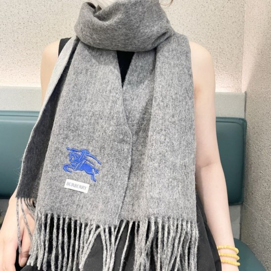 Replica di lusso Sciarpa reversibile cashmere classico Burberry 32 x 180 Grigio Imitazioni Cloni Sciarpa reversibile cashmere classico Burberry 32 x 180 Grigio firmate