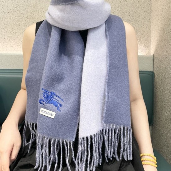 Replica di lusso Sciarpa reversibile cashmere classico Burberry 32 x 180 blu/grigio Imitazioni Cloni Sciarpa reversibile cashmere classico Burberry 32 x 180 blu/grigio firmate