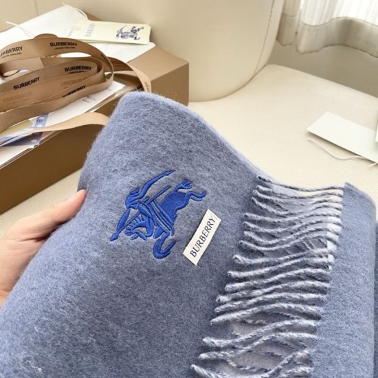 Replica di lusso Sciarpa reversibile cashmere classico Burberry 32 x 180 blu/grigio Imitazioni Cloni Sciarpa reversibile cashmere classico Burberry 32 x 180 blu/grigio firmate