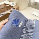 Replica di lusso Sciarpa reversibile cashmere classico Burberry 32 x 180 blu/grigio Imitazioni Cloni Sciarpa reversibile cashmere classico Burberry 32 x 180 blu/grigio firmate