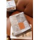 Cloni Coperta cashmere a quadri Loewe Anagram Beige 135 x 170 firmate
