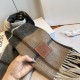Replica di lusso Sciarpa Loewe double-face cashmere con motivo a scacchi 30 x 180 Imitazioni Cloni Sciarpa Loewe double-face cashmere con motivo a scacchi 30 x 180 firmate
