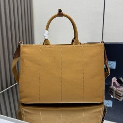 Replica di lusso Borse tote Prada Jardinière extra large in tela di cotone marrone Imitazioni Cloni Borse tote Prada Jardinière extra large in tela di cotone marrone firmate