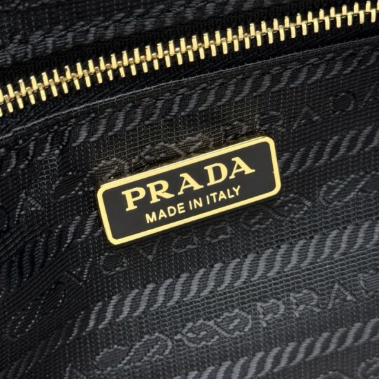 Replica di lusso Borsa a tracolla Prada Re-Nylon Demi-Lune 1BH222 nera Imitazioni Replica Perfetta Borsa a tracolla Prada Re-Nylon Demi-Lune 1BH222 nera firmate