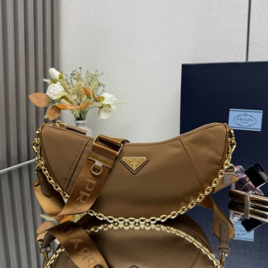 Replica di lusso Borsa a tracolla Prada Re-Nylon Demi-Lune 1BH222 marrone Imitazioni Cloni Borsa a tracolla Prada Re-Nylon Demi-Lune 1BH222 marrone firmate