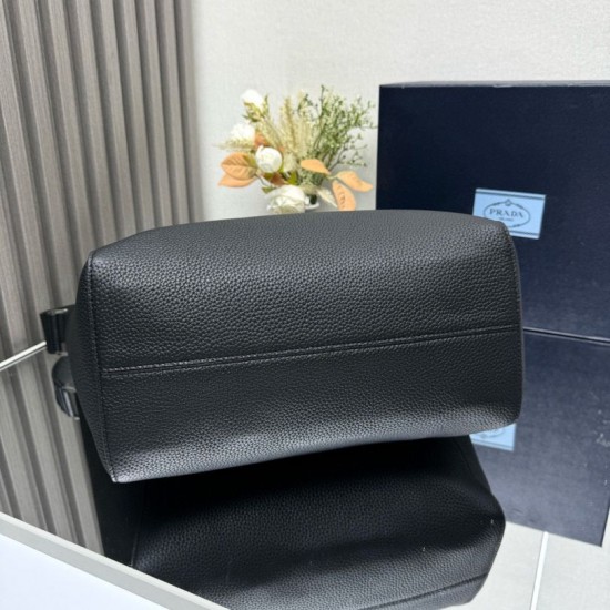 Replica di lusso Borse fedele Prada messenger 2VH178 Nero Imitazioni Cloni Borse Replica fedele Prada messenger 2VH178 Nero firmate