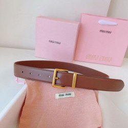 Replica di lusso Cintura con fibbia color oro Miu Miu 35mm marrone Imitazioni Cloni Cintura con fibbia color oro Miu Miu 35mm marrone firmate