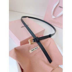 Cintura con fibbia color oro Miu Miu 15mm Nero Cintura con fibbia color oro Miu Miu 15mm Nero