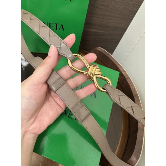 Replica di lusso Pari Cintura BV Andiamo Intrecciato Nappa albicocca Imitazioni Cloni Pari replica Cintura BV Andiamo Intrecciato Nappa albicocca firmate