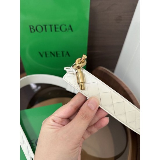 Replica di lusso Pari Cintura BV Andiamo Intrecciato Nappa 2cm verde/bianco/caffè Imitazioni Cloni Pari replica Cintura BV Andiamo Intrecciato Nappa 2cm verde/bianco/caffè firmate
