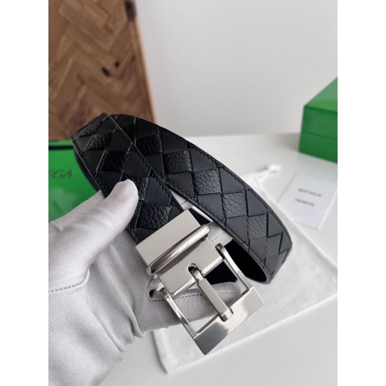 Replica di lusso Cintura Intreccio Intreccio Reversibile Check Da Uomo Bottega Veneta Nero Argento Imitazioni Cloni Cintura Intreccio Intreccio Reversibile Check Da Uomo Bottega Veneta Nero Argento firmate