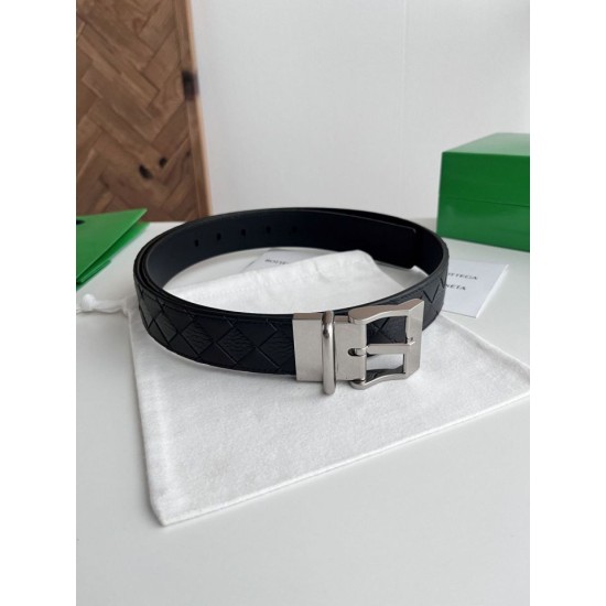 Replica di lusso Cintura Intreccio Intreccio Reversibile Check Da Uomo Bottega Veneta Nero Argento Imitazioni Cloni Cintura Intreccio Intreccio Reversibile Check Da Uomo Bottega Veneta Nero Argento firmate