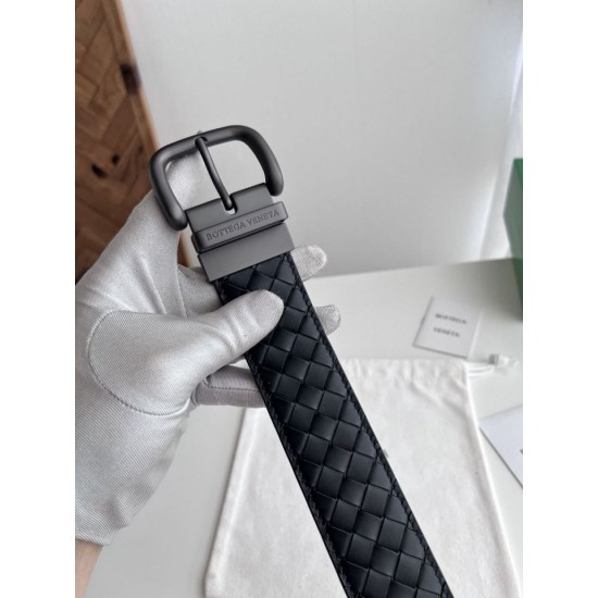 Replica di lusso Alta gamma Cintura reversibile da uomo Bottega Veneta Intreccio Nero Imitazioni Cloni Alta gamma replica Cintura reversibile da uomo Bottega Veneta Intreccio Nero firmate