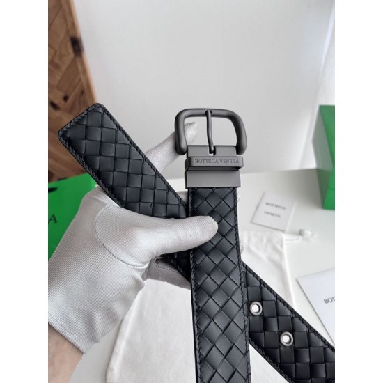 Replica di lusso Alta gamma Cintura reversibile da uomo Bottega Veneta Intreccio Nero Imitazioni Cloni Alta gamma replica Cintura reversibile da uomo Bottega Veneta Intreccio Nero firmate