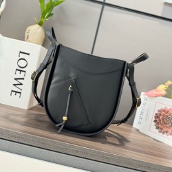 Cloni Borsa a tracolla Loewe Hammock Slice nera firmate