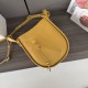 Cloni Bora Pari replica a tracolla Loewe Hammock Slice Giallo firmate