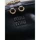 Replica di lusso Pochette Miu Miu Honey Caprice con stampa a conchiglia 5BF131 Nero Imitazioni Cloni Pochette Miu Miu Honey Caprice con stampa a conchiglia 5BF131 Nero firmate