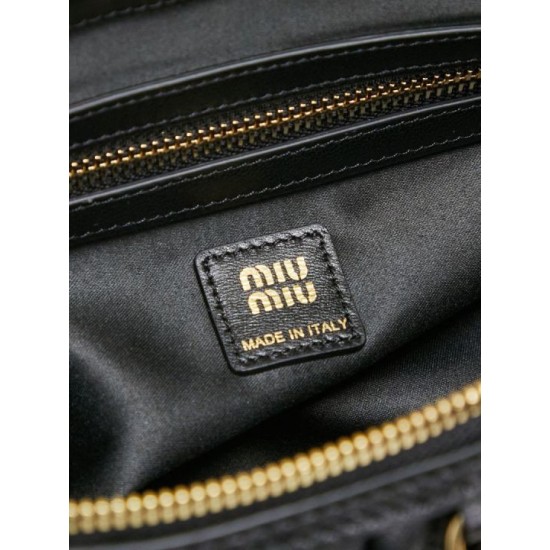 Replica di lusso Pochette Miu Miu Caprice trapuntata nappa 5BF130 Nero Imitazioni Cloni Pochette Miu Miu Caprice trapuntata nappa 5BF130 Nero firmate
