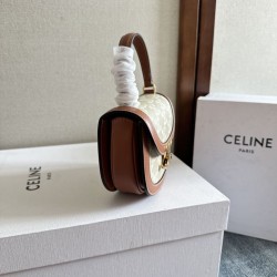 Replica di lusso Borsa Celine Mini Besace Clea Triomphe Canvas Pelle di vitello beige Imitazioni Cloni Borsa Celine Mini Besace Clea Triomphe Canvas Pelle di vitello beige firmate
