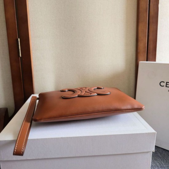 Cloni Piccola pochette Celine con tracolla pelle di vitello liscia Marrone firmate