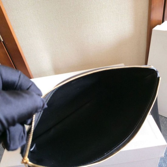 Replica di lusso Piccola pochette Celine con tracolla pelle di vitello liscia Nero Imitazioni Cloni Piccola pochette Celine con tracolla pelle di vitello liscia Nero firmate