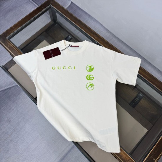 Replica di lusso Maglietta girocollo Gucci unisex nera/albicocca 01 Imitazioni Cloni Maglietta girocollo Gucci unisex nera/albicocca 01 firmate