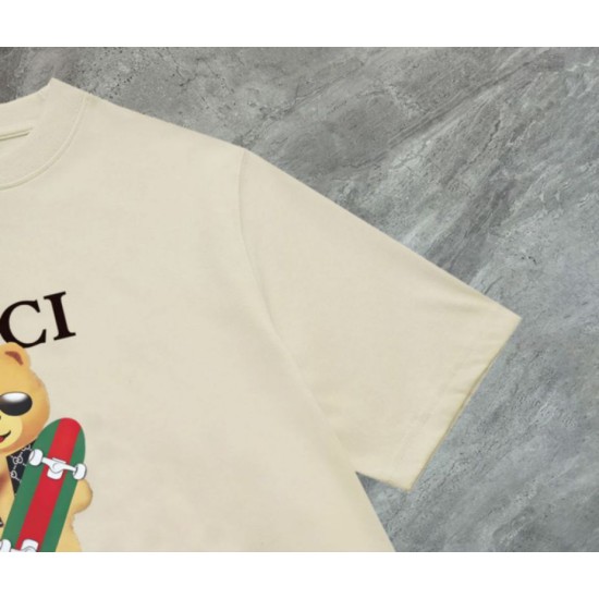 Replica di lusso Maglietta girocollo Gucci unisex nera/albicocca 06 Imitazioni Cloni Maglietta girocollo Gucci unisex nera/albicocca 06 firmate