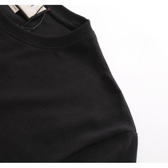 Replica di lusso Maglietta girocollo Gucci unisex nera/albicocca 11 Imitazioni Cloni Maglietta girocollo Gucci unisex nera/albicocca 11 firmate