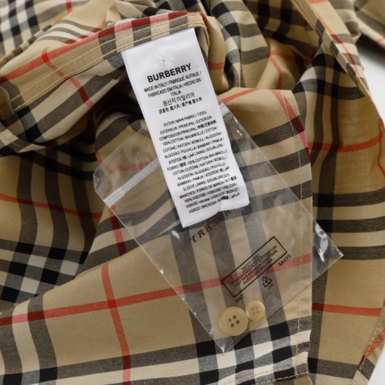 Replica di lusso Camicia classici Burberry a maniche lunghe con motivo a quadri Imitazioni Cloni Camicia classici Burberry a maniche lunghe con motivo a quadri firmate
