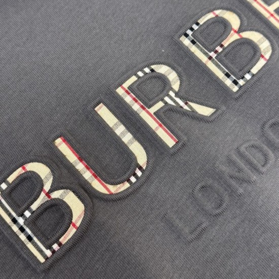 Replica di lusso Burberry T-shirt unisex a maniche corte con scollo rotondo 01 Imitazioni Cloni Burberry T-shirt unisex a maniche corte con scollo rotondo 01 firmate