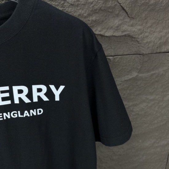 Replica di lusso Burberry T-shirt unisex a maniche corte con logo Imitazioni Cloni Burberry T-shirt unisex a maniche corte con logo firmate