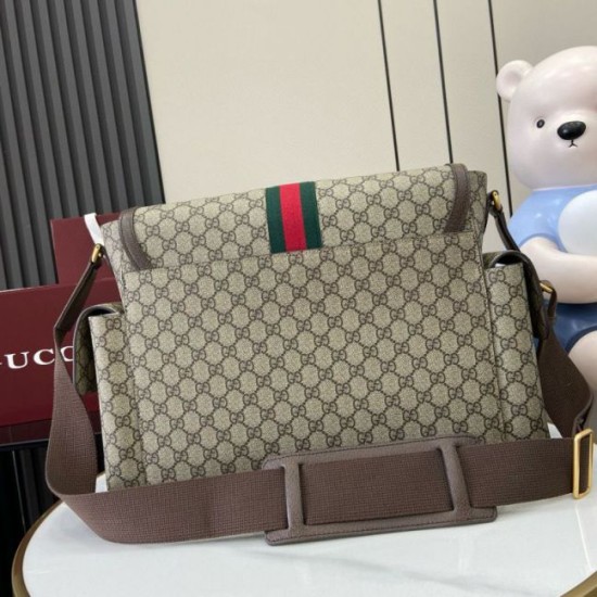 Cloni Gucci grandi cambiamenti nelle loro mani due-otto barre firmate