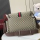 Cloni Gucci grandi cambiamenti nelle loro mani due-otto barre firmate