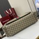 Cloni Gucci grandi cambiamenti nelle loro mani due-otto barre firmate