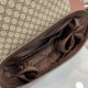 Cloni Gucci grandi cambiamenti nelle loro mani due-otto barre firmate