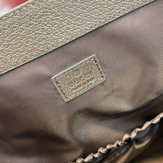 Cloni Gucci grandi cambiamenti nelle loro mani due-otto barre firmate
