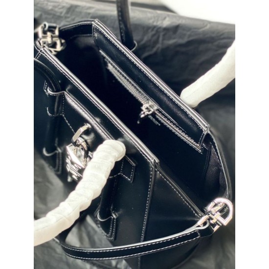 Replica di lusso Borsa Givenchy Mini Antigona Lock 4g nera Imitazioni Cloni Borsa Givenchy Mini Antigona Lock 4g nera firmate