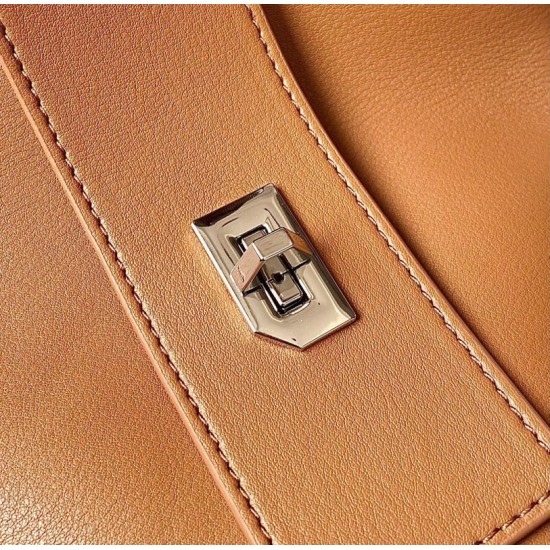Replica di lusso Borsa Givenchy Antigona media con chiusura morbida marrone Imitazioni Cloni Borsa Givenchy Antigona media con chiusura morbida marrone firmate
