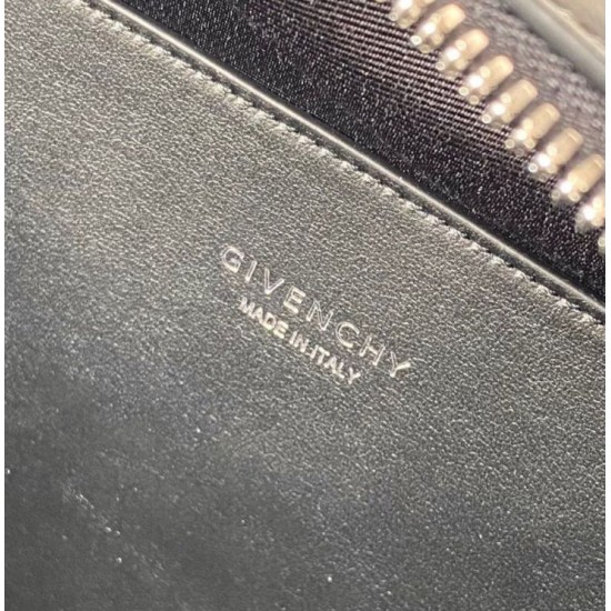 Replica di lusso Borsa Givenchy Antigona media con chiusura morbida Nero Imitazioni Cloni Borsa Givenchy Antigona media con chiusura morbida Nero firmate