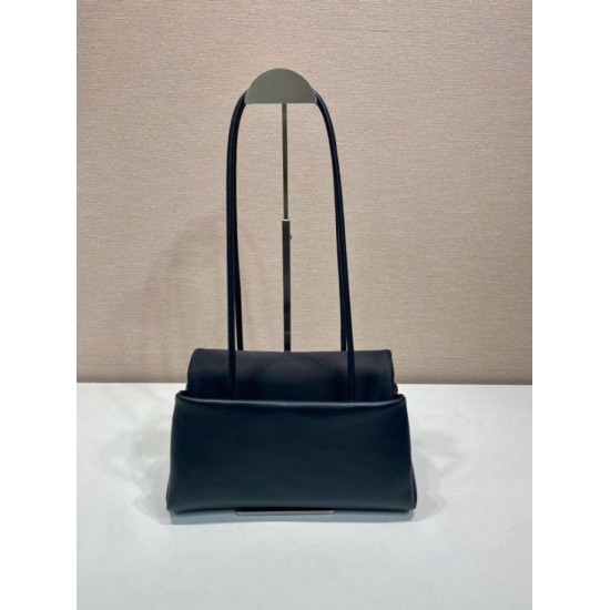 Replica di lusso Borse Prada Passage di medie dimensioni con patta Re-Nylon 1BA495 Nero Imitazioni Replica Borse Prada Passage di medie dimensioni con patta Re-Nylon 1BA495 Nero firmate