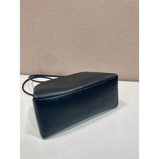 Replica di lusso Borse Prada Passage di medie dimensioni con patta Re-Nylon 1BA495 Nero Imitazioni Replica Borse Prada Passage di medie dimensioni con patta Re-Nylon 1BA495 Nero firmate