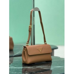 Borsa a tracolla Prada con patta 1BN022 marrone Borsa a tracolla Prada con patta 1BN022 marrone