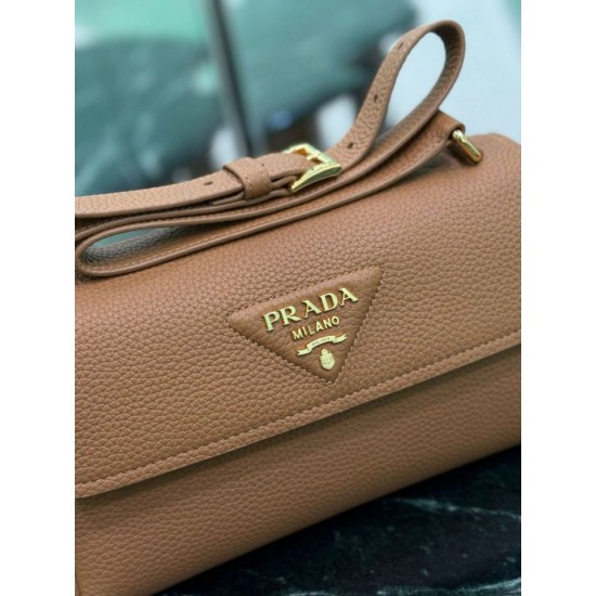 Replica di lusso Borsa a tracolla Prada con patta 1BN022 marrone Imitazioni Cloni Borsa a tracolla Prada con patta 1BN022 marrone firmate