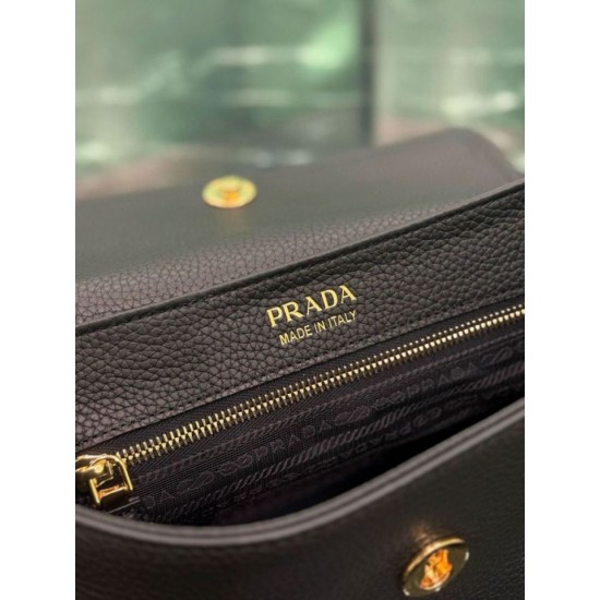 Replica di lusso Borse Alta Qualità a tracolla Prada con patta 1BN022 Nero Imitazioni Cloni Borse Replica Alta Qualità a tracolla Prada con patta 1BN022 Nero firmate